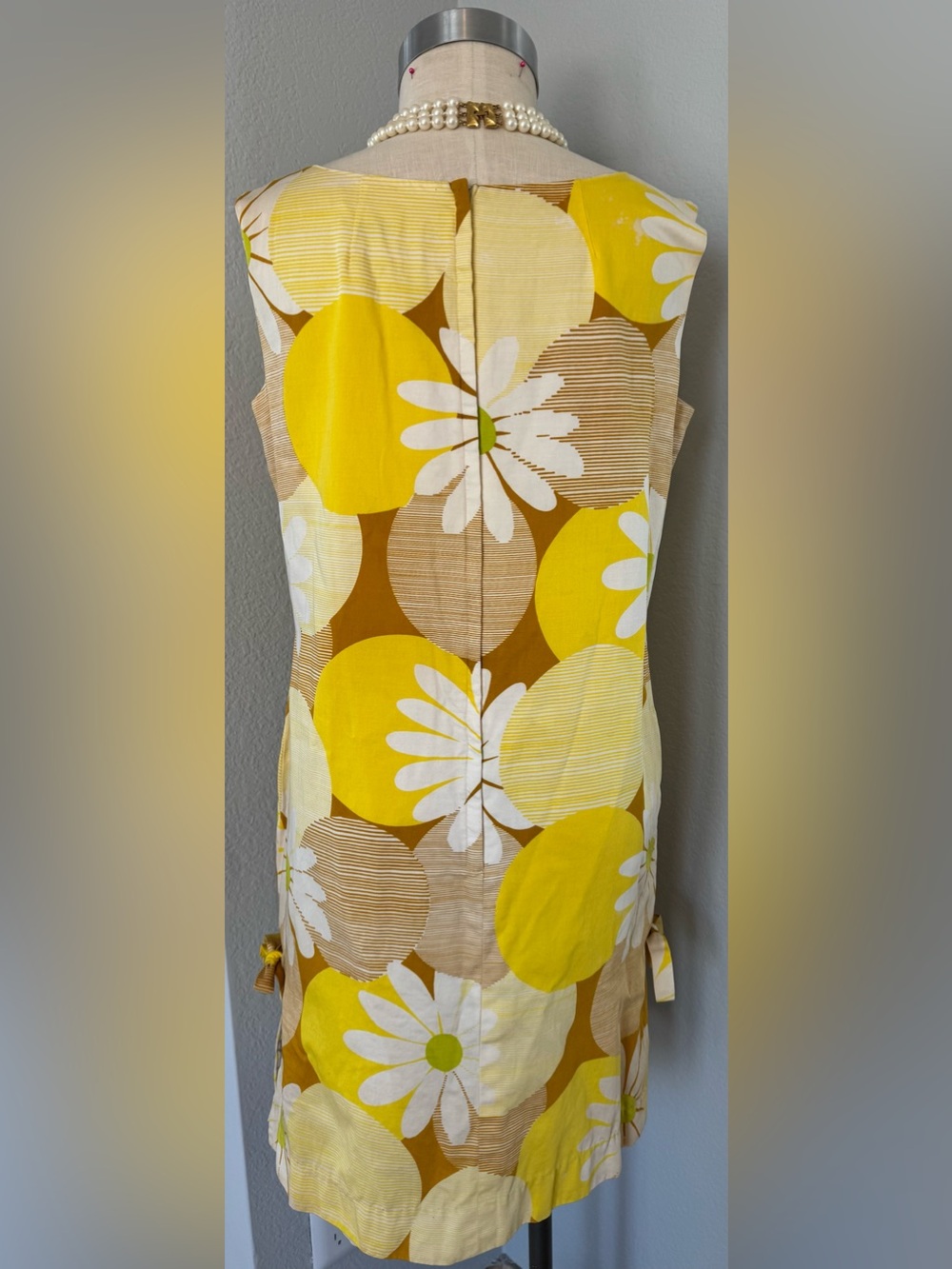 1960s Sun Fashions of Hawaii Dress - Picture 3 of 16